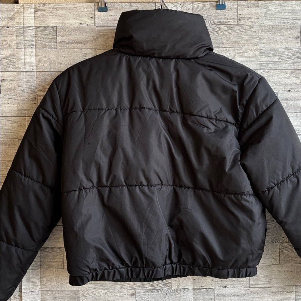 Wild Fable puffer jacket women's medium cropped black coat - Picture 3 of 8